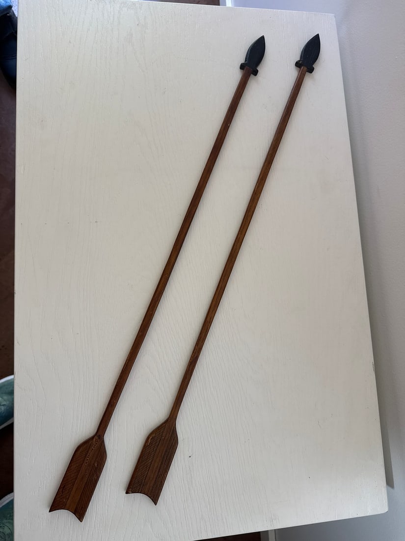 Pair of Early 20th Century "Lodge Style" Decorative Wood Arrows - 5