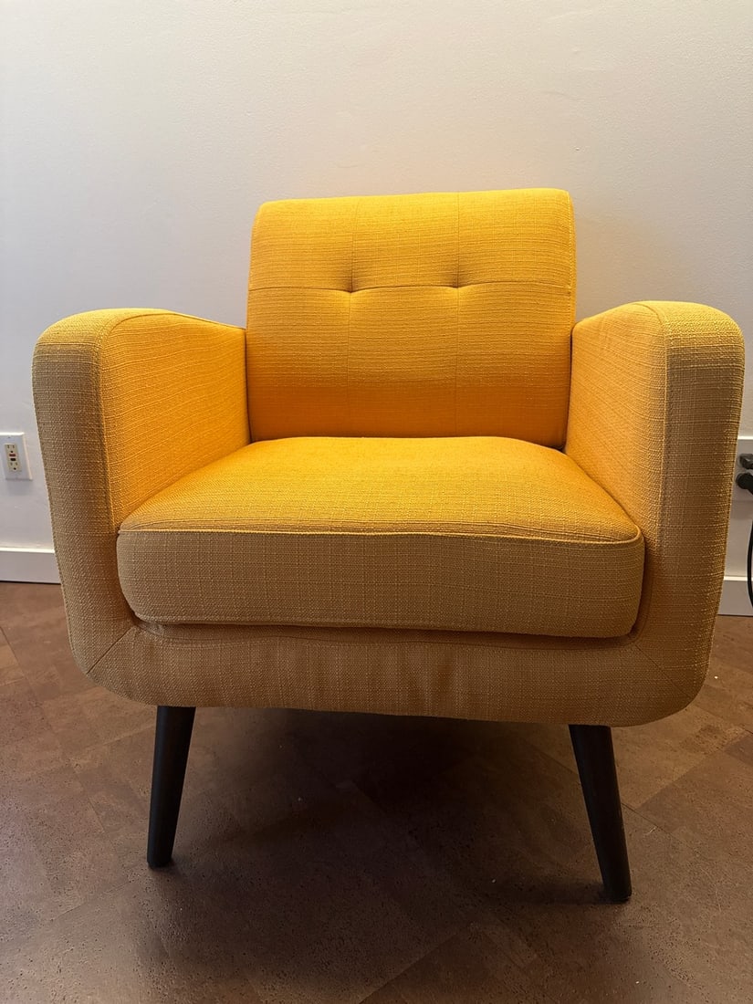 Mid-20th Century Modern Yellow Upholstered Armchair - 3