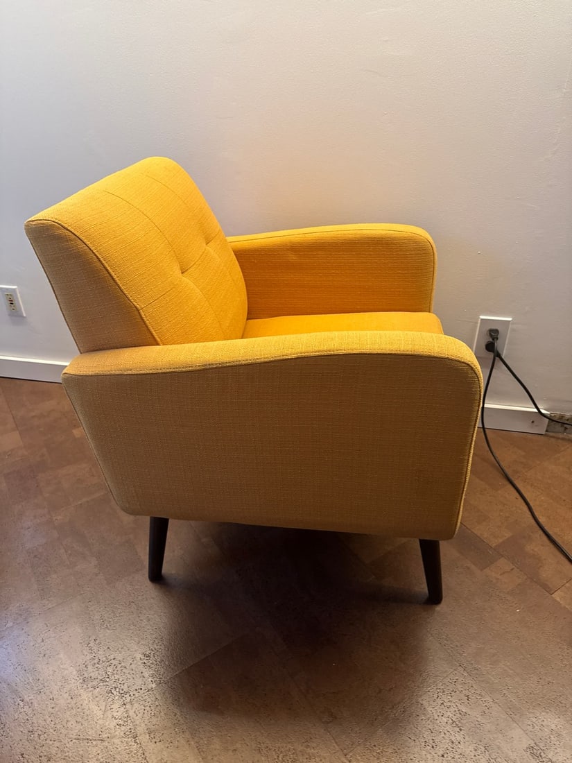 Mid-20th Century Modern Yellow Upholstered Armchair - 6