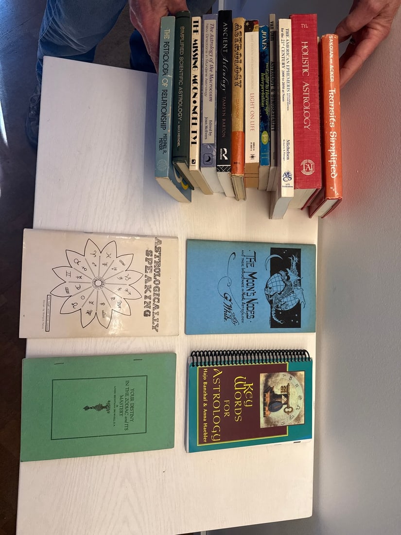 Collection of 17 Vintage and Modern Astrology Books - 3