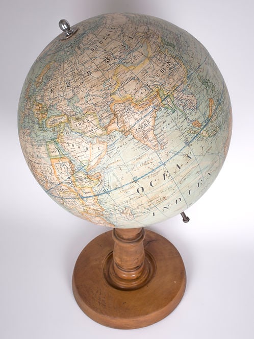 French 17" Girard Barrere et Thomas antique terrestrial globe 17 inches - 2