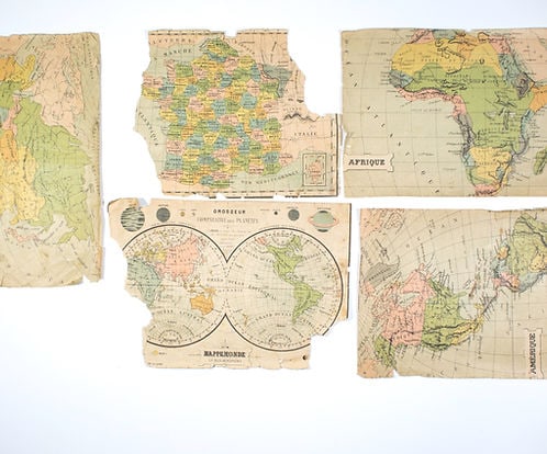 Puzzle box with wood cubs with maps of the worlds atlas 1890 french - 3