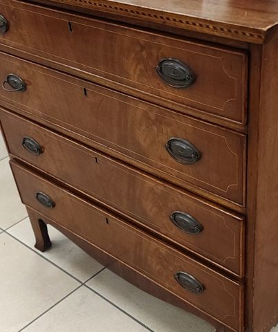 Antique 4-Drawer American Hepplewhite or English Dresser. Late 18th or early 19th C. Collector piece - 4