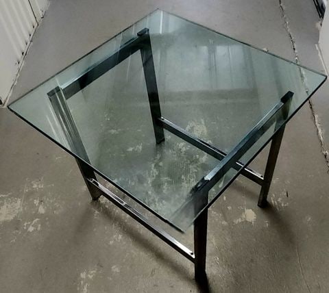 Vintage Modern Chromed Steel and glass side table after Milo Baughman - 3