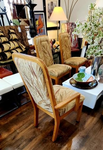 Set a 5 MCM upholstered oak dining chairs w/ great 1960s '70s pattern. From Kallen Industries USA - 6