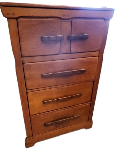 Antique Cushman Colonial Creations Maple 5-Drawer Hi-Boy Dresser w/ Rare Wide Scalloped Pulls. - 3