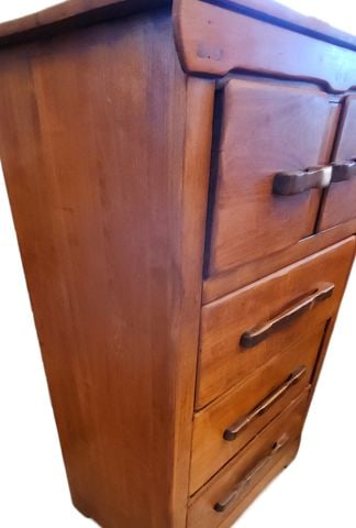 Antique Cushman Colonial Creations Maple 5-Drawer Hi-Boy Dresser w/ Rare Wide Scalloped Pulls. - 4