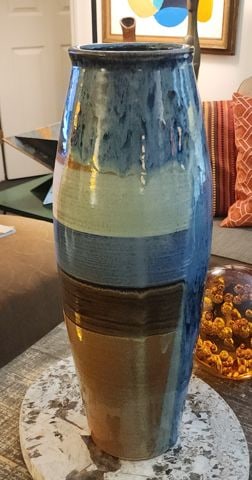 Stunning 21h hand-thown ceramic art vase w/ bold striped design & great shadow illusion. Signed 2022 - 5
