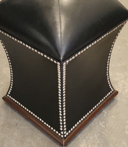 Stylish vintage leather storage ottoman or footstool w/nail head trim and wood base. - 4