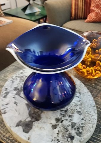 Striking Mid-Century 8.5D x 9H Cobalt Blue Art Glass Sculptural Murano Vase w/ Elegant White Piping - 2