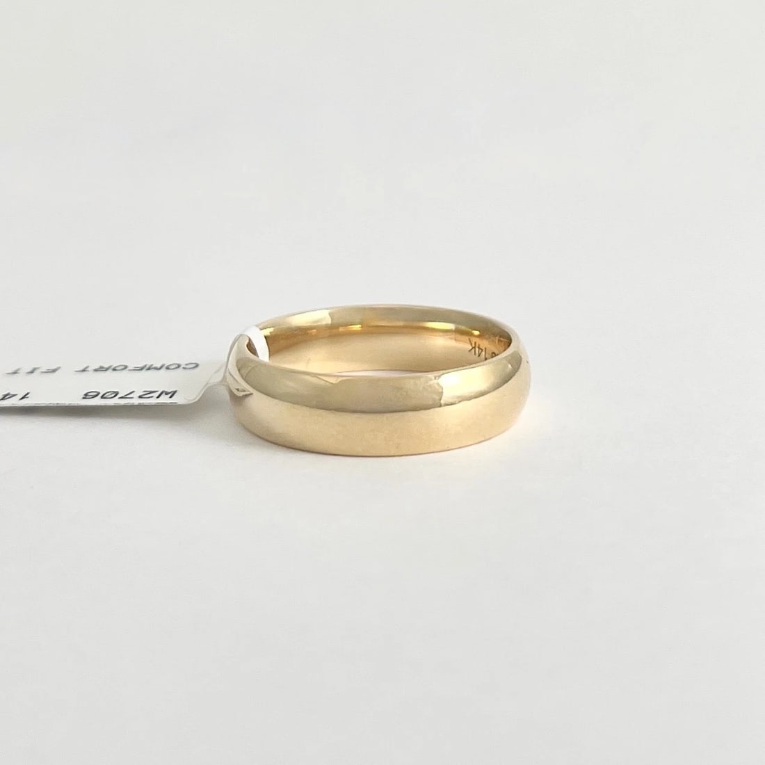 Men's Plain Classic Rounded Wedding Band Ring 14K Yellow Gold, Size 9.5, 5.7 mm - 6