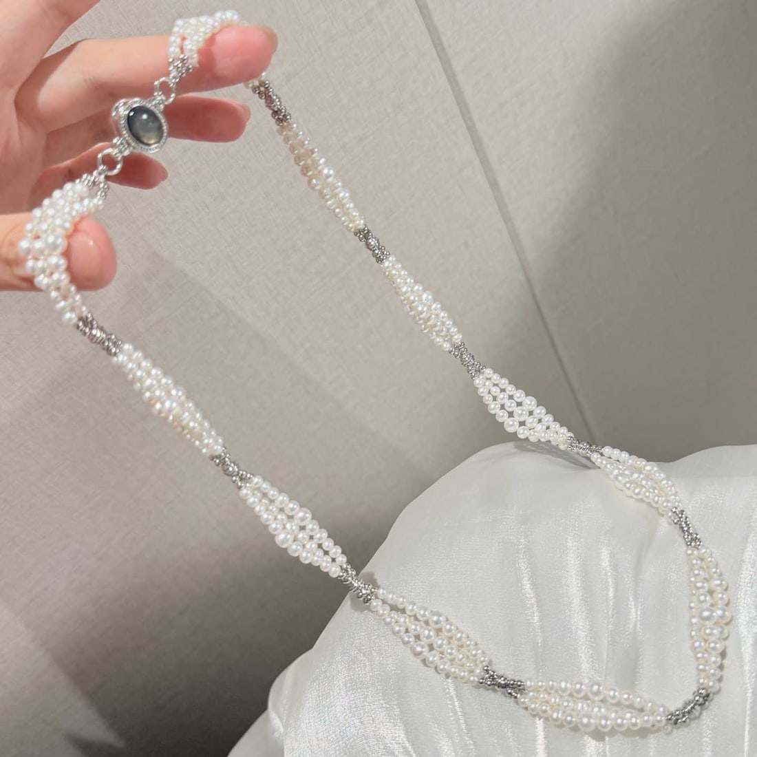 Natural High-Quality Freshwater Pearl Necklace - 5