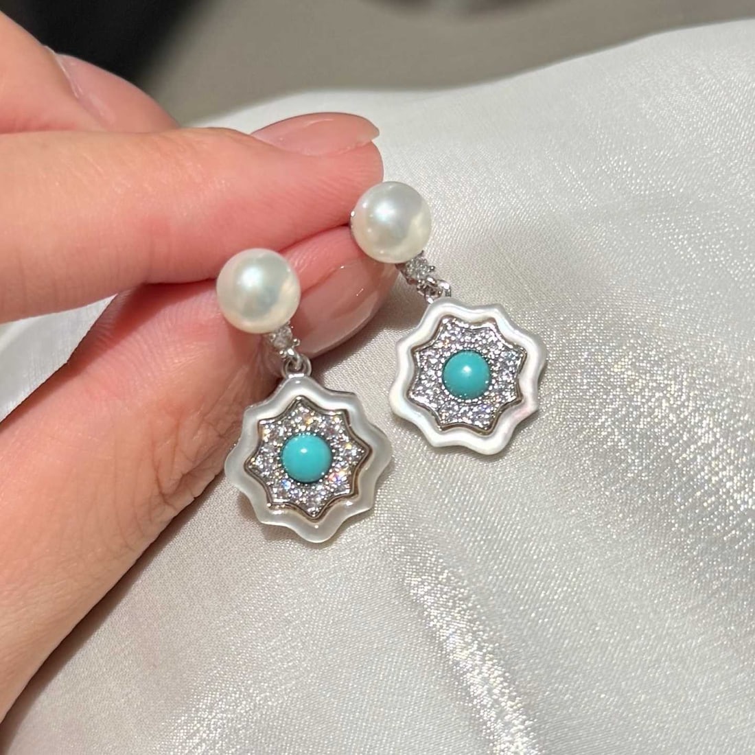 Natural seashell and turquoise earrings - 3