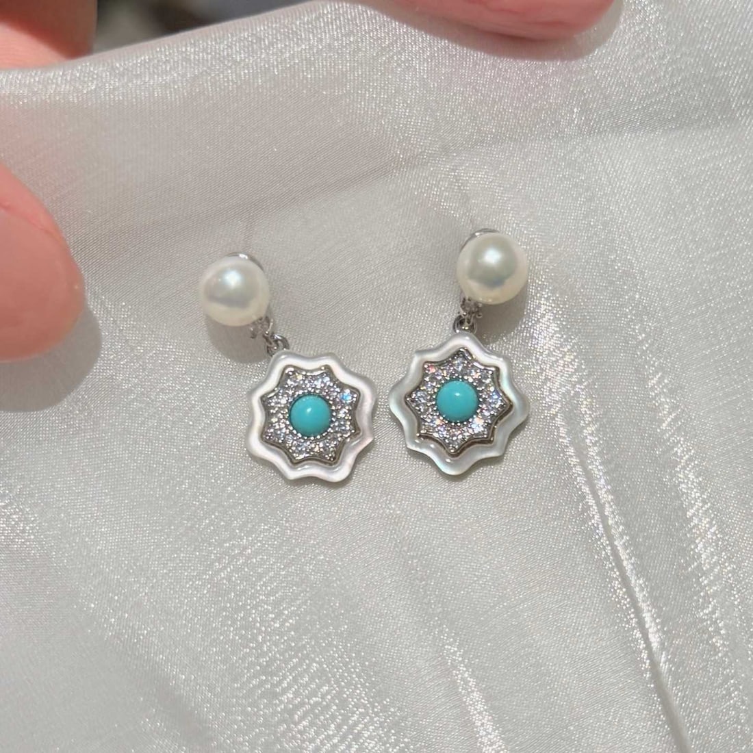 Natural seashell and turquoise earrings - 5