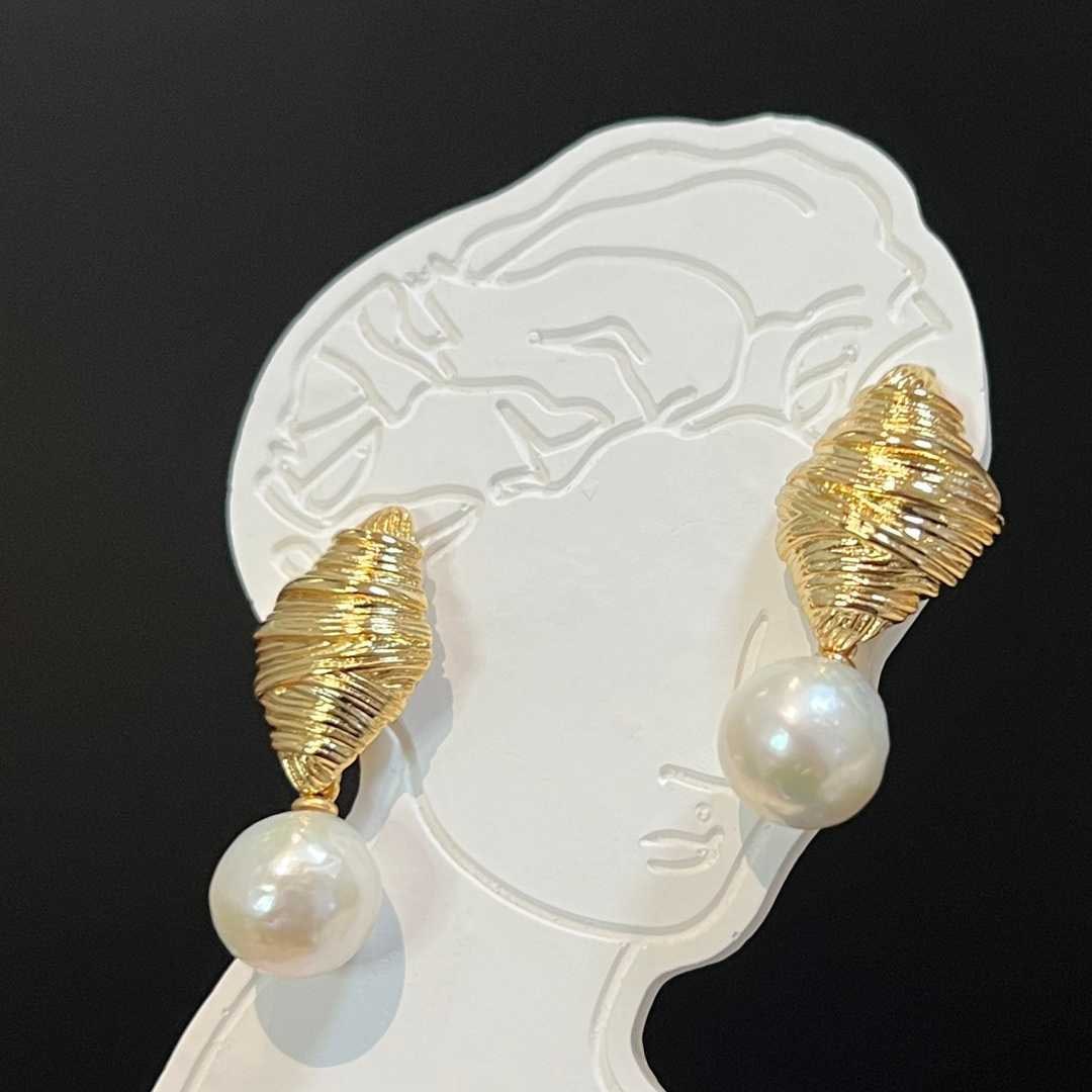 Strong Luster Baroque Freshwater Pearl Earrings - 4