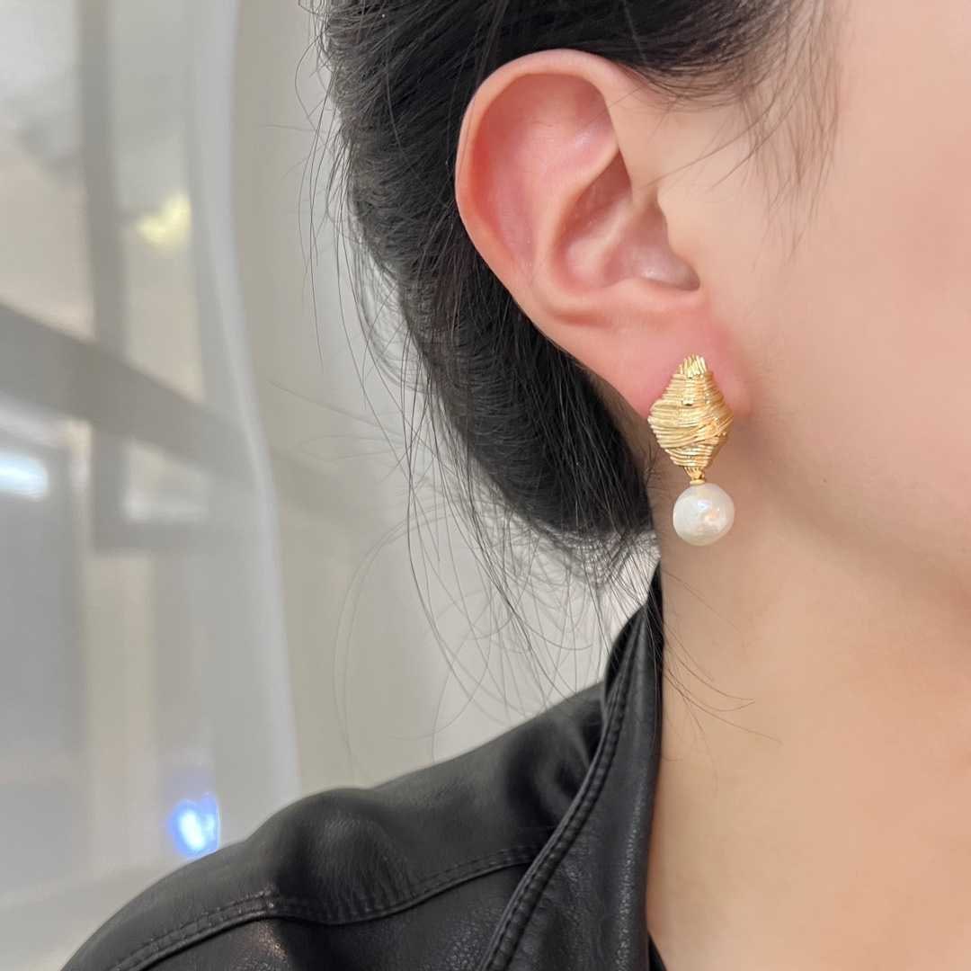 Strong Luster Baroque Freshwater Pearl Earrings - 5