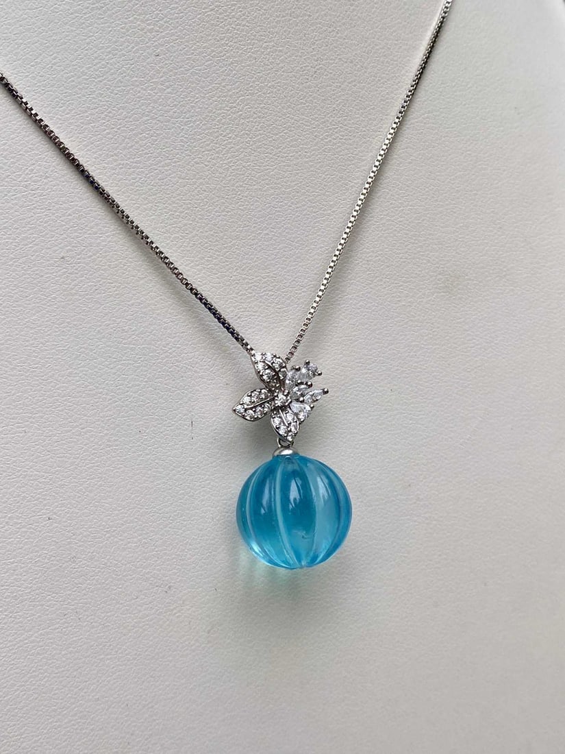 Aquamarine Pendant - 3
