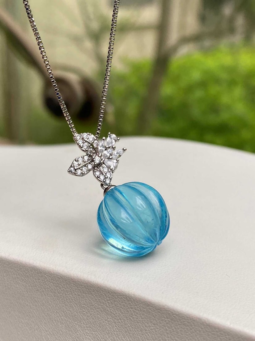 Aquamarine Pendant - 9