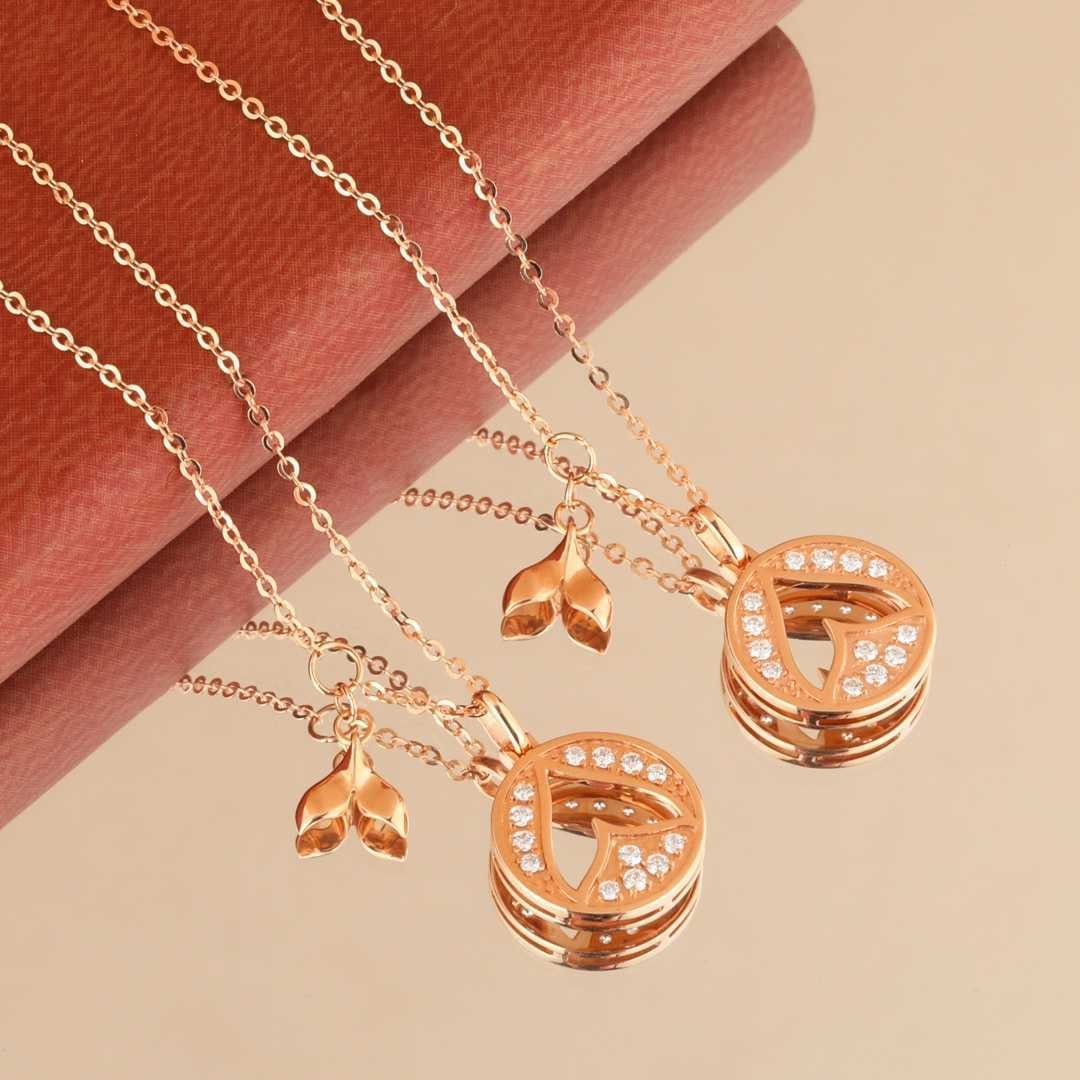 18K Gold Diamond Necklace - 5