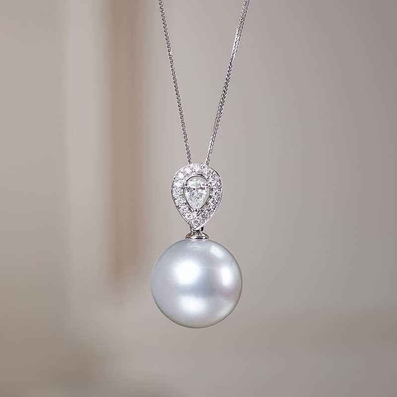 18K Gold Australian White Pearl Pendant (1 of 4)