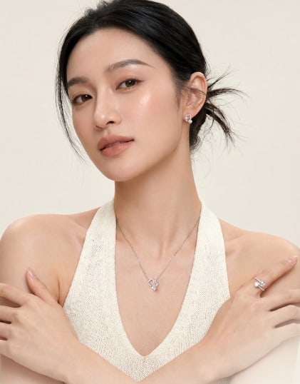 18K Gold Akoya Pearl Necklace - 5