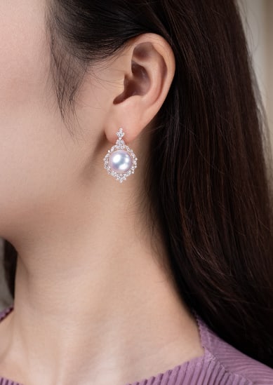 18K Gold GIA Venus Australian White Pearl Earrings - 3