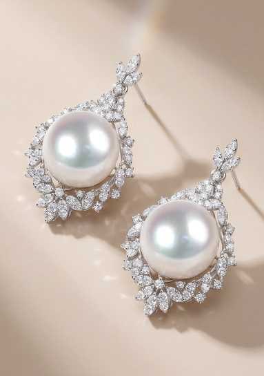 18K Gold GIA Venus Australian White Pearl Earrings - 6