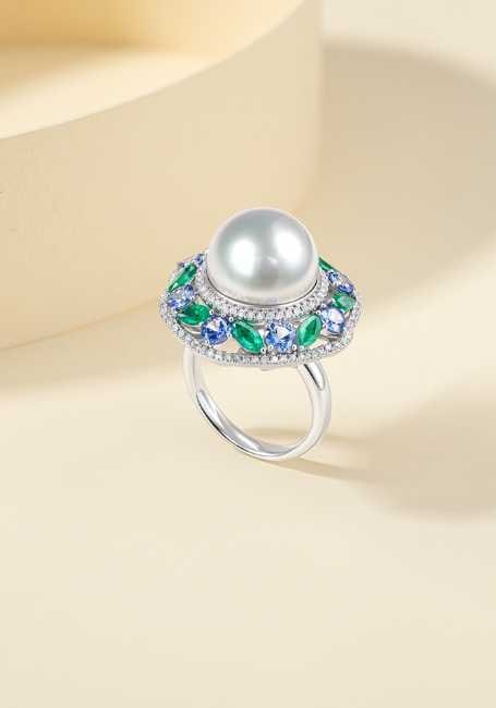 18K Gold Natural Diamond Emerald Sapphire Pearl Ring (1 of 5)