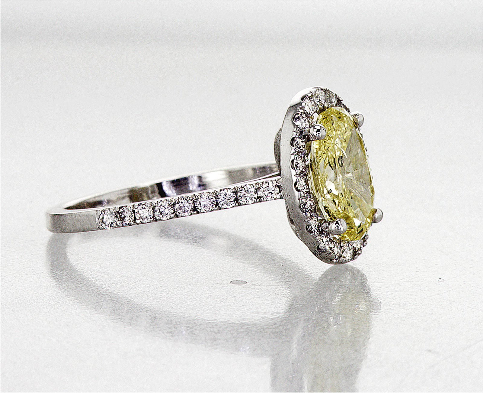 1.92cttw Natural Diamond and Natural Diamond Ring 14K White Gold 2.93 gr - 4