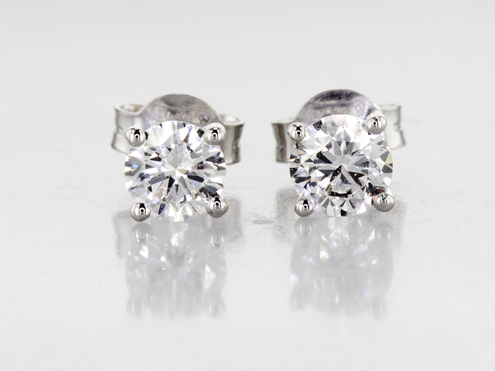 1.10cttw Natural Diamond Earrings 14K White Gold 0.98 gr - 2
