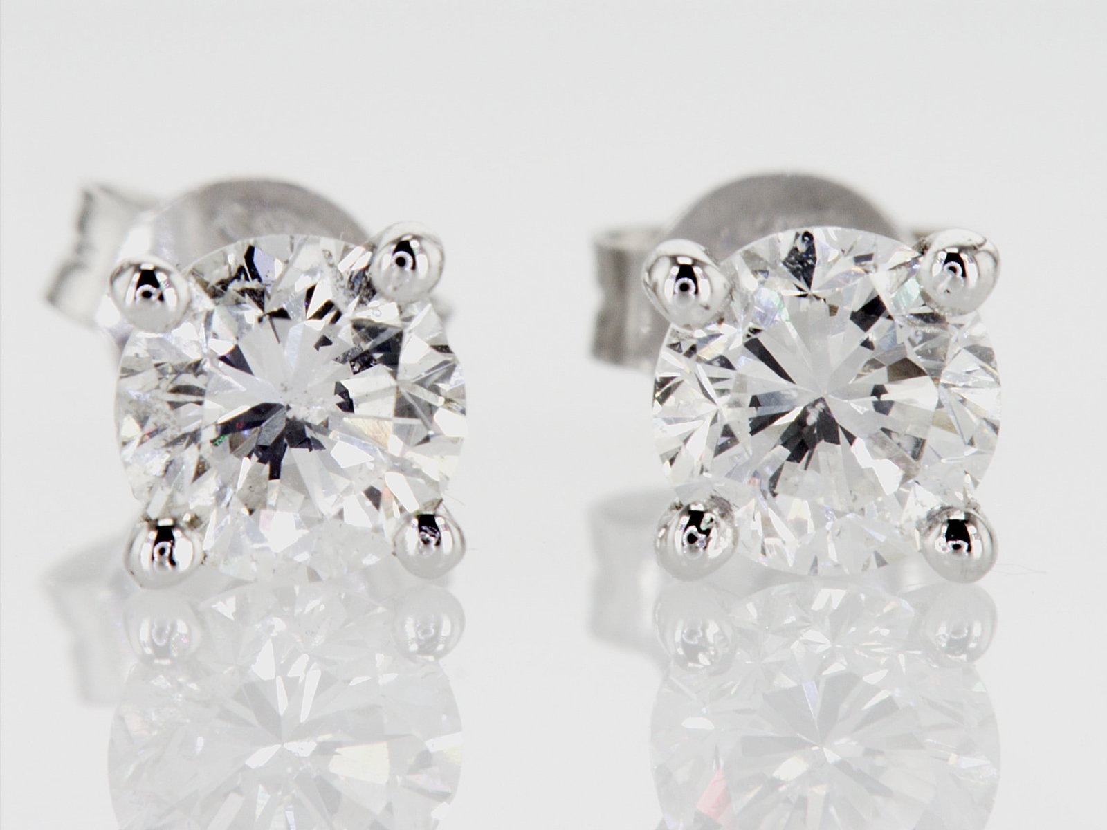2.00cttw Diamond and Earrings 14K Gold 1.20 gr - 2