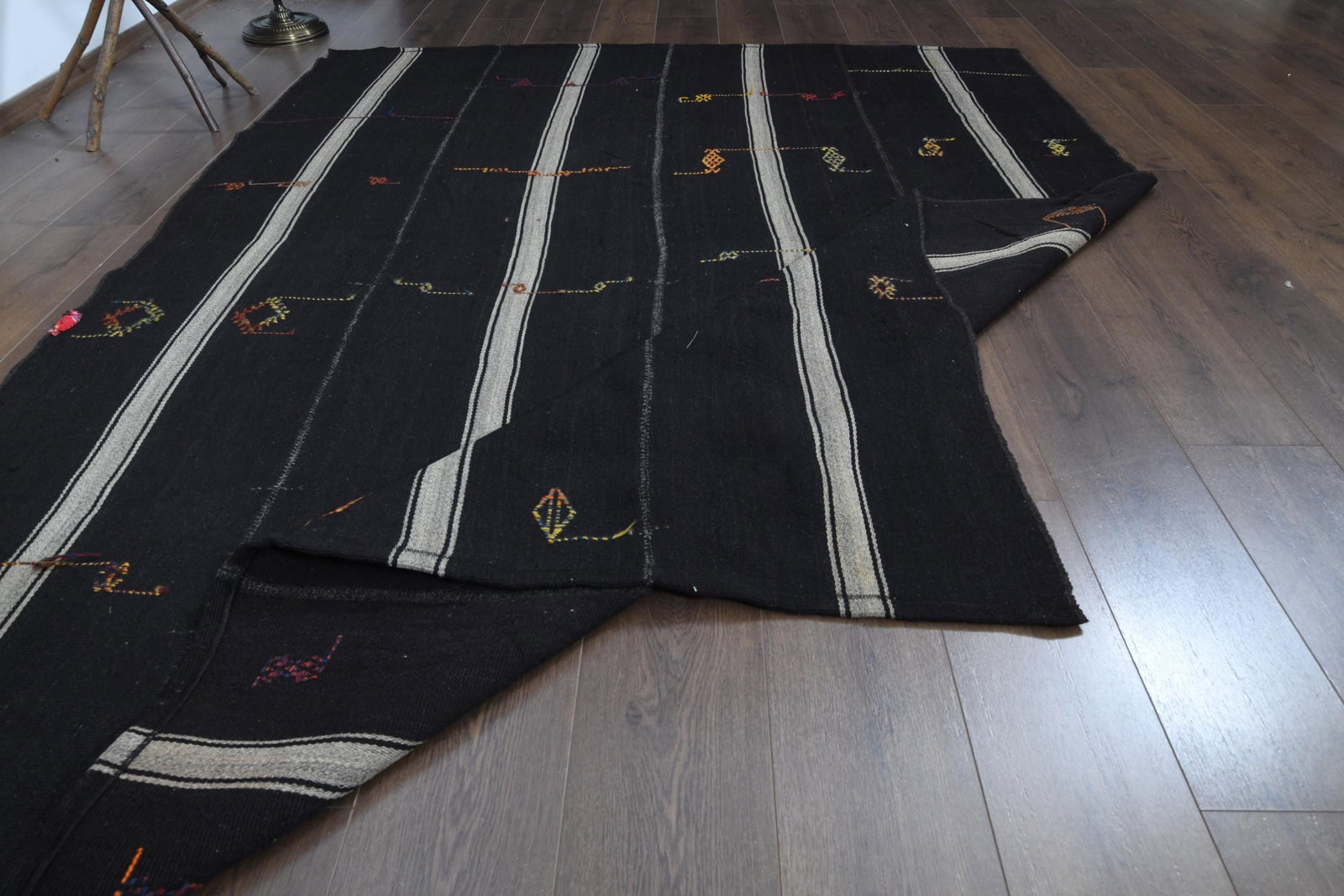 6'4x8'5 ft, BLACK STRIPED RUG - 4