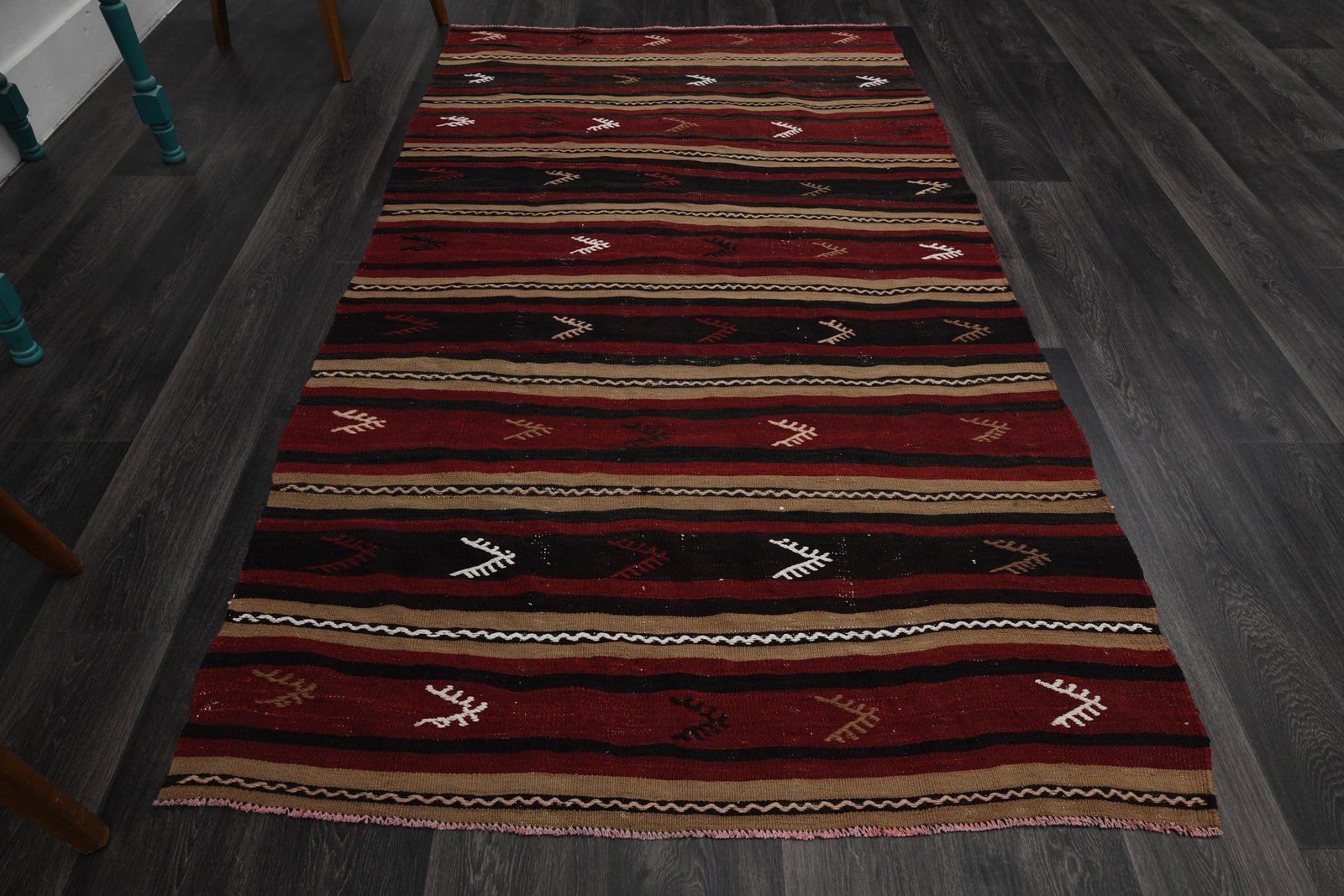 4.3x7.7 ft, TURKISH KILIM Rug: Title: 4.3x7.7 ft, TURKISH KILIM Rug Description: This Turkish one-of-a-kind Vintage Flatweave Kilim Rug is hand-knotted and handwoven by the most skilled artisans who use pure wool, in vibrant,