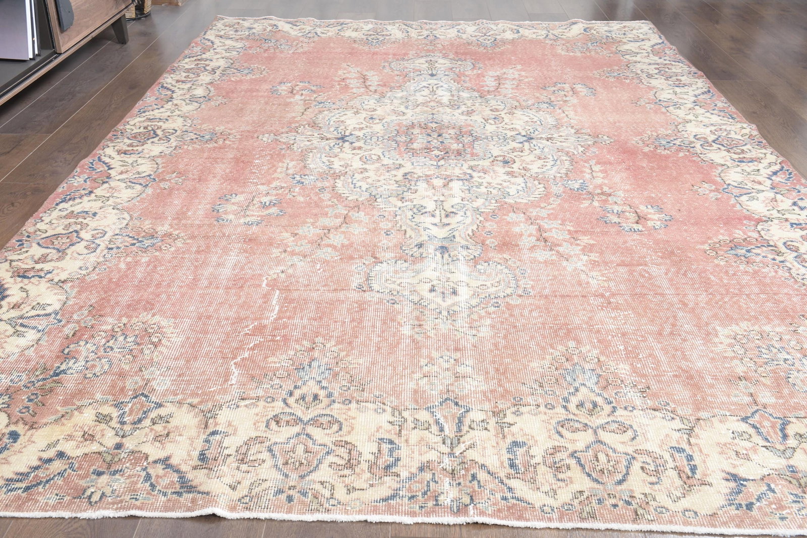 Antique Modern Decor 6'9" x 10'2" - 6