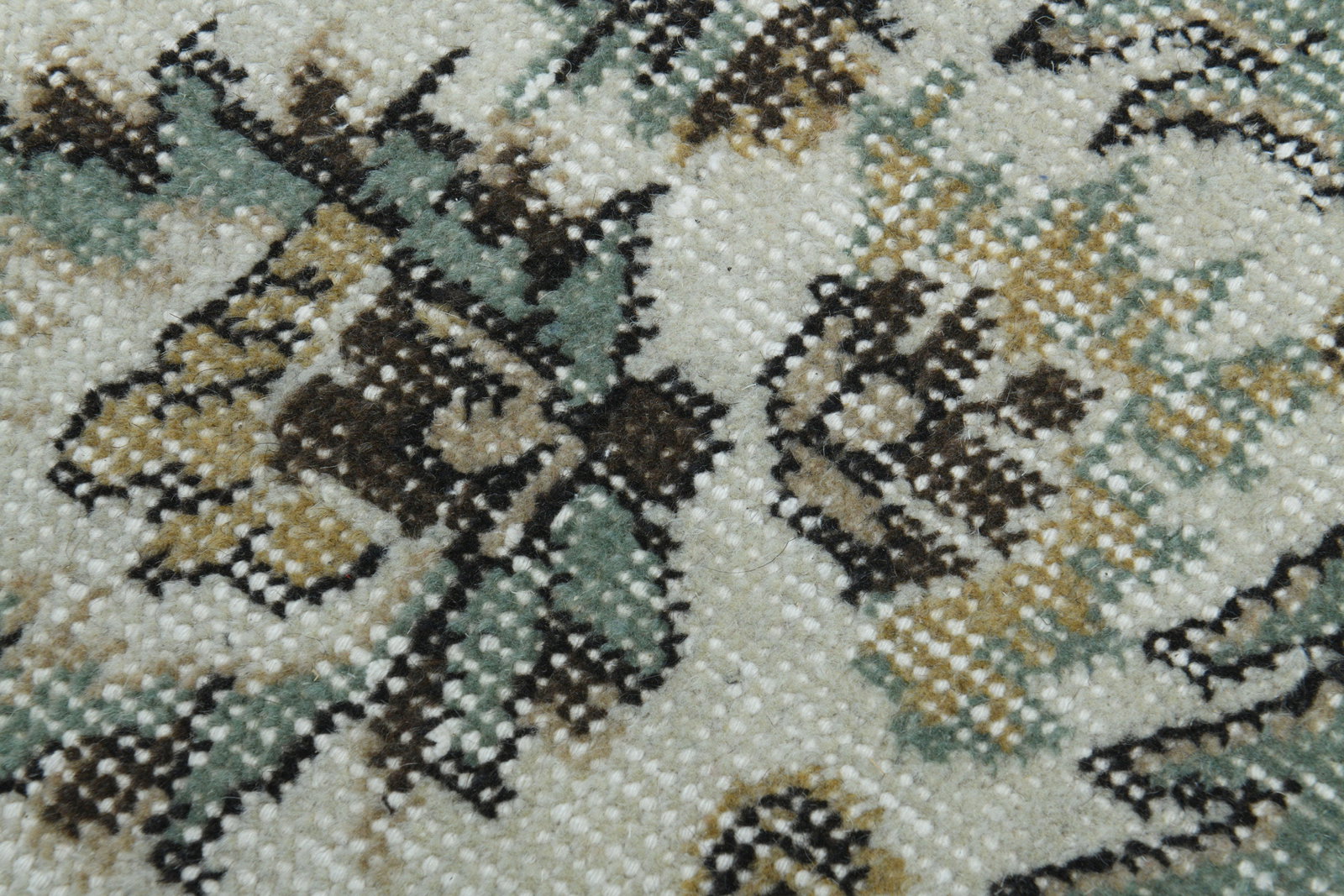 6.4x10.6 ft, FLORAL AREA RUG - 7