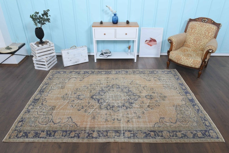 5'9x9'1 ft, TURKISH AREA RUG: Title: 5'9x9'1 ft, TURKISH AREA RUG Description: This Turkish one-of-a-kind Vintage Turkish Rug is hand-knotted and handwoven by the most skilled artisans who use pure wool, in muted, natural tones, a