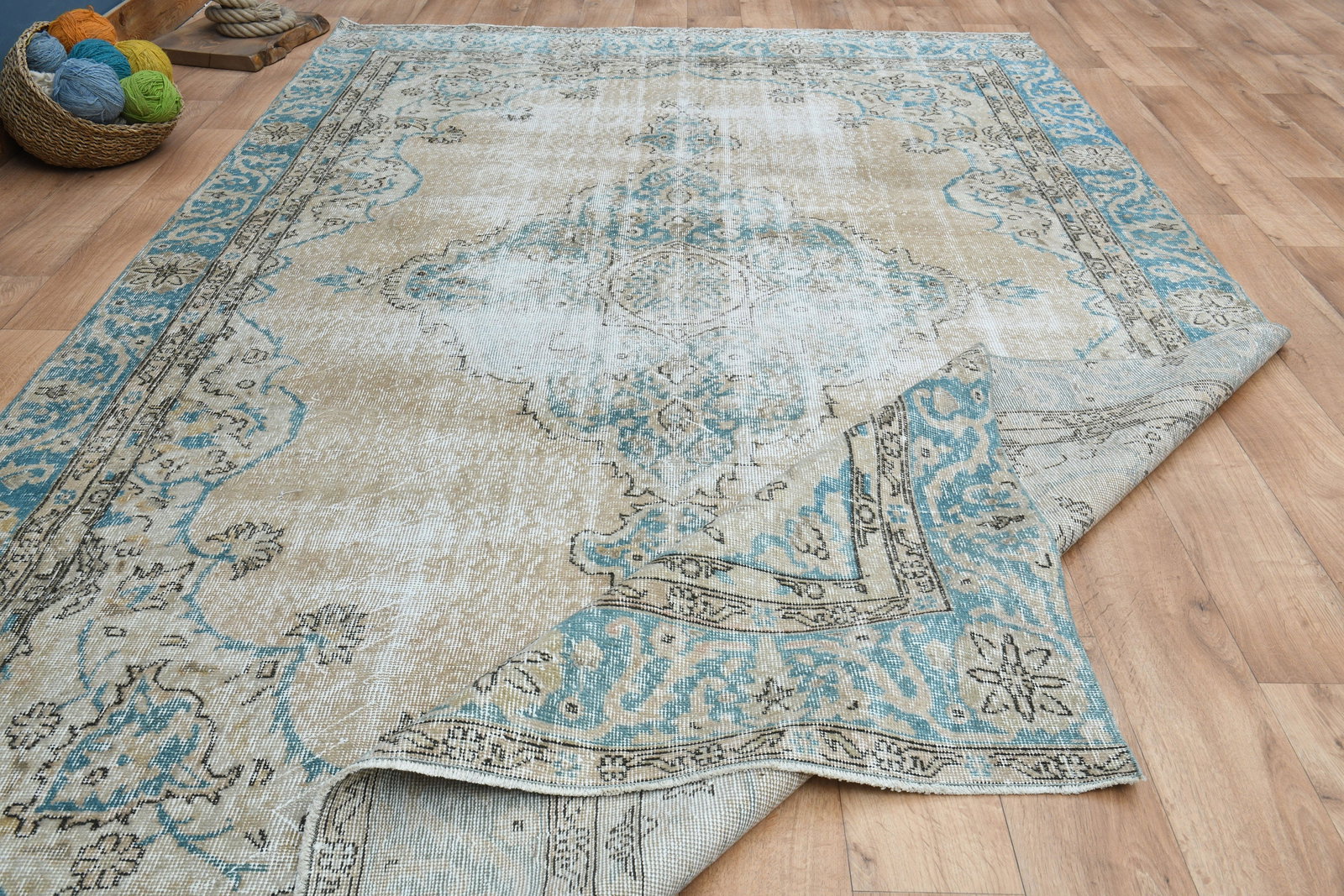 6'8x11'1 ft, OUSHAK AREA RUG - 3