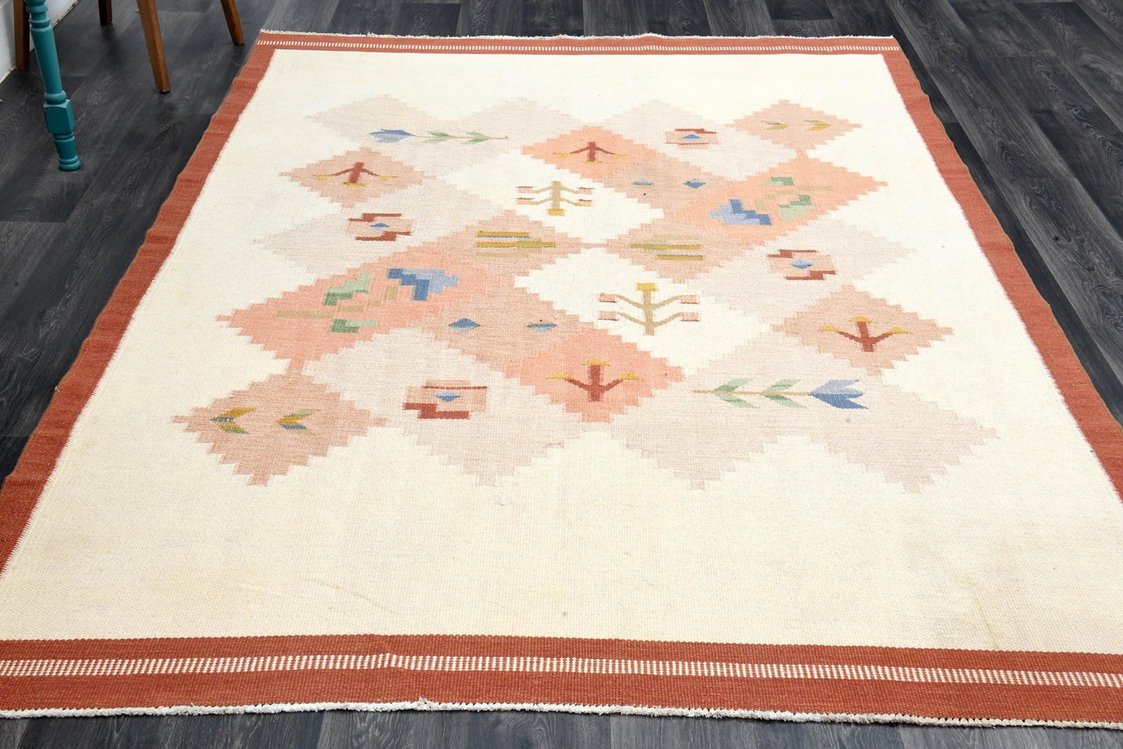 6x9 TURKISH Rug, Vintage: Title: 6x9 TURKISH Rug, Vintage Description: This Turkish one-of-a-kind Vintage Turkish Rug is hand-knotted and handwoven by the most skilled artisans who use pure wool, in muted, natural tones, and