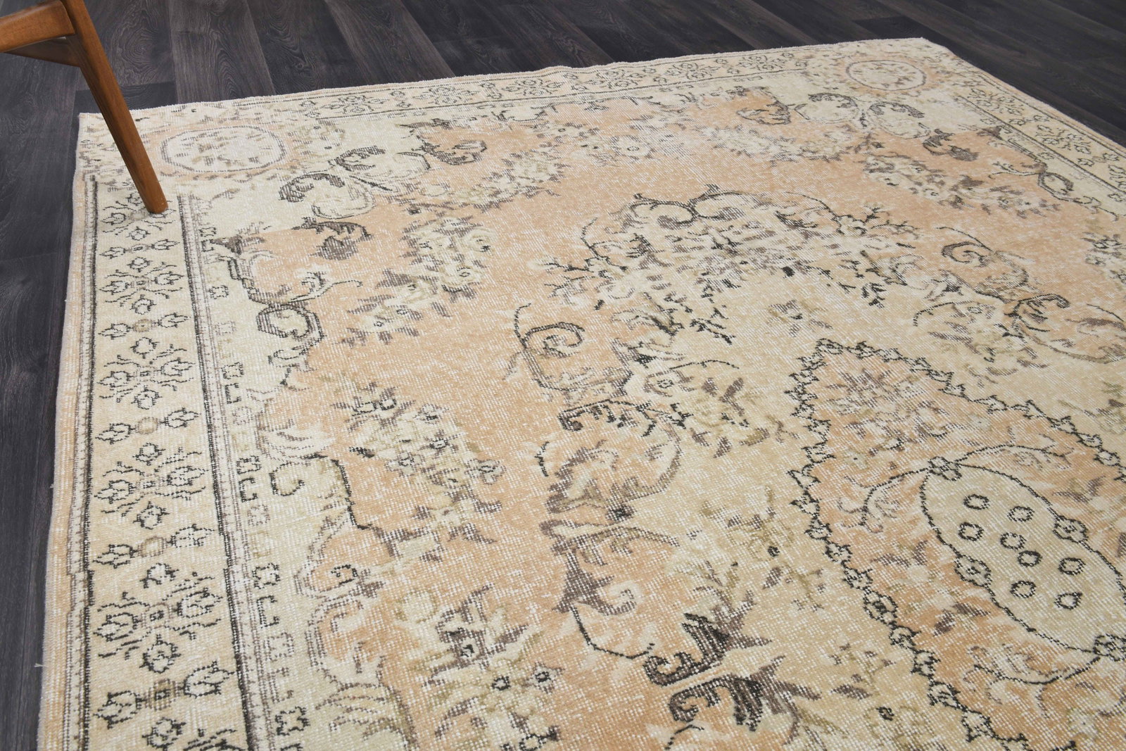 6.8x9.7 ft, TURKISH Rug, VINTAGE - 6