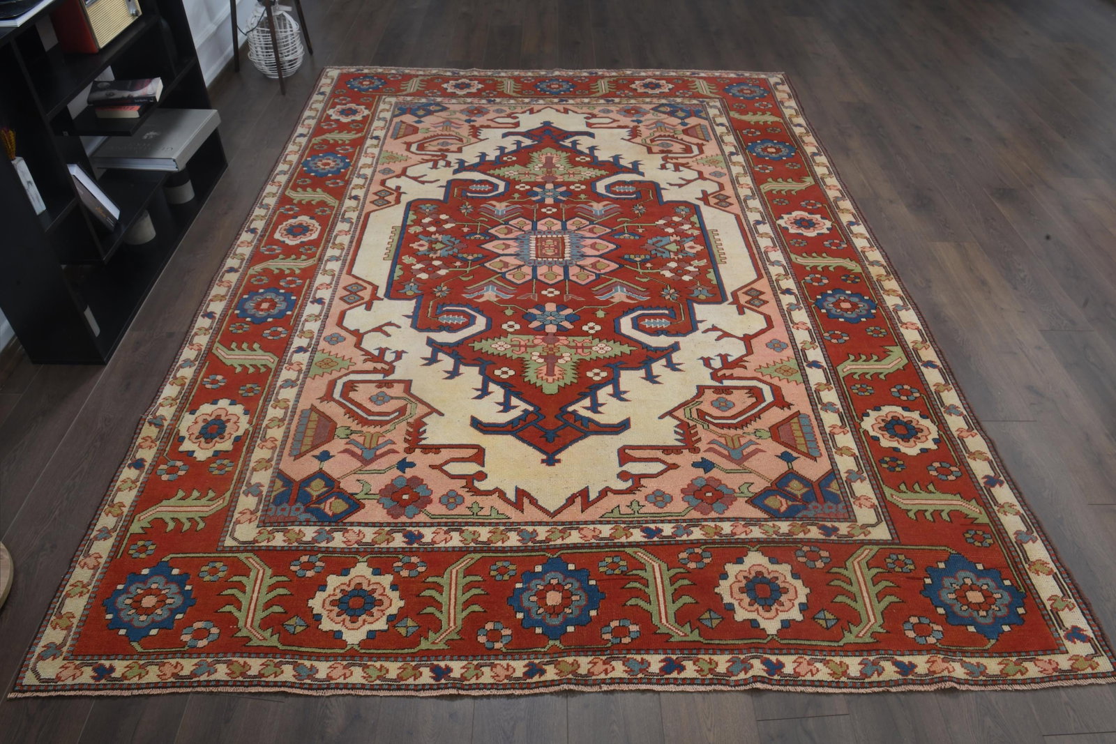 7.6x10.1 ft, SPECIAL MILAS RUG, Vintage Handmade Wool: Title: 7.6x10.1 ft, SPECIAL MILAS RUG, Vintage Handmade Wool Description: This Turkish one-of-a-kind Vintage Turkish Rug is hand-knotted and handwoven by the most skilled artisans who use pure wool, i