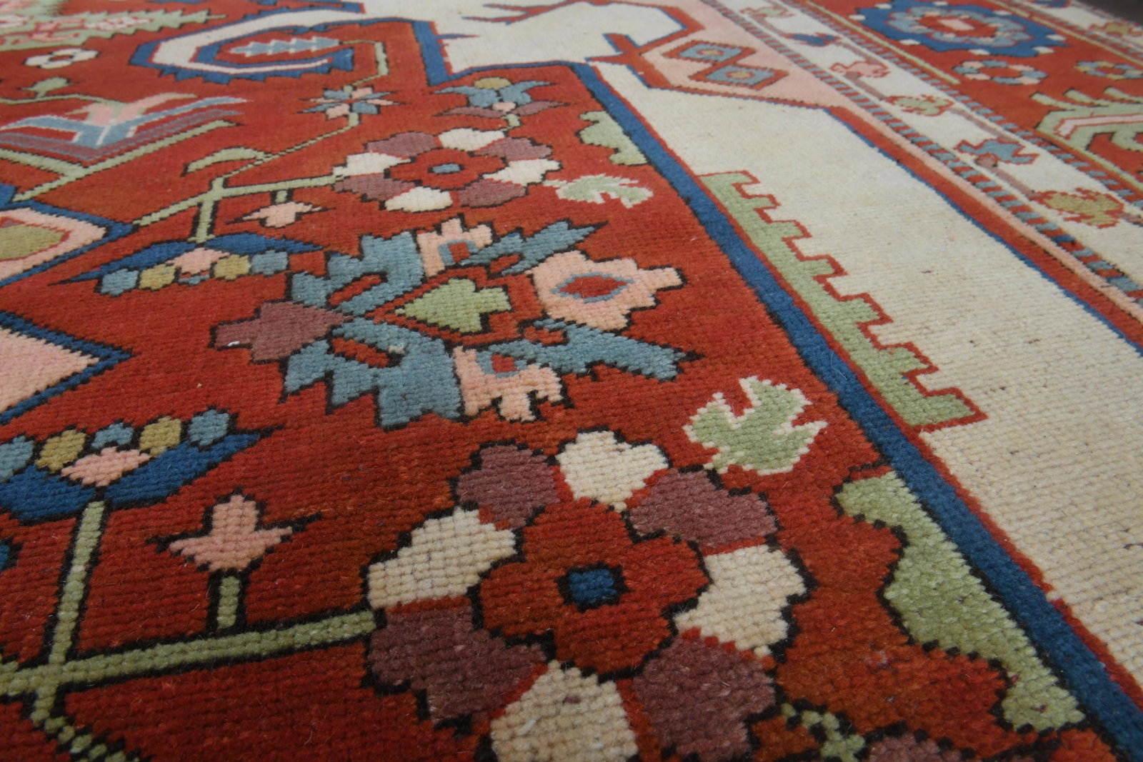 7.6x10.1 ft, SPECIAL MILAS RUG, Vintage Handmade Wool - 3