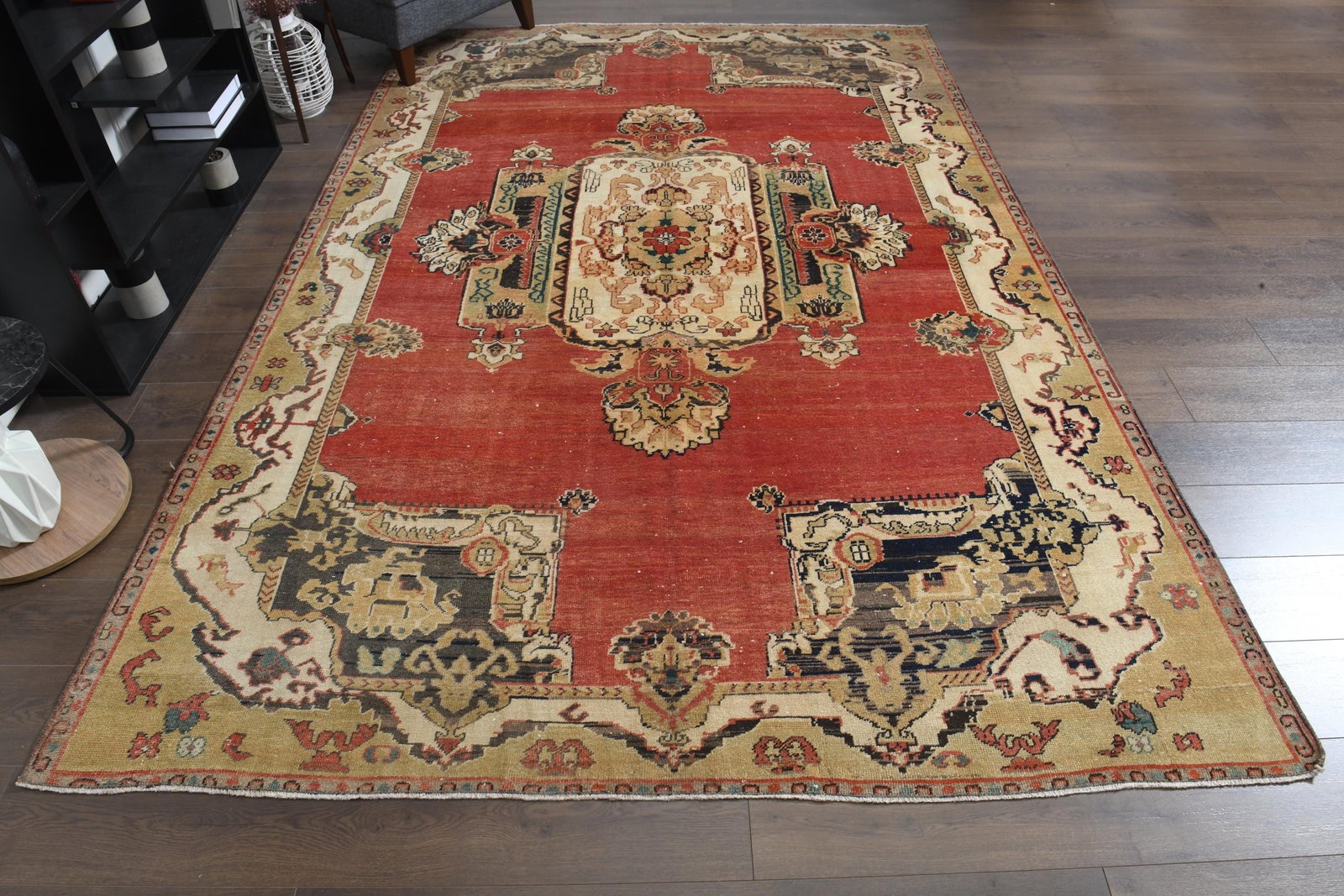6.9x10.4 ft, FADED DISTRESSED RUG, Shabby Chic: Title: 6.9x10.4 ft, FADED DISTRESSED RUG, Shabby Chic Description: This Turkish one-of-a-kind Vintage Turkish Rug is hand-knotted and handwoven by the most skilled artisans who use pure wool, in muted