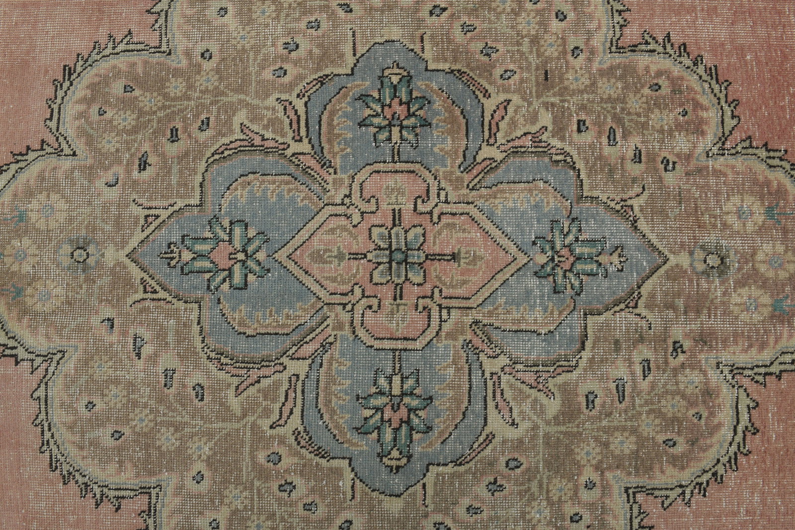 9.5x12.2 ft, PINK OVERSIZED RUG - 5