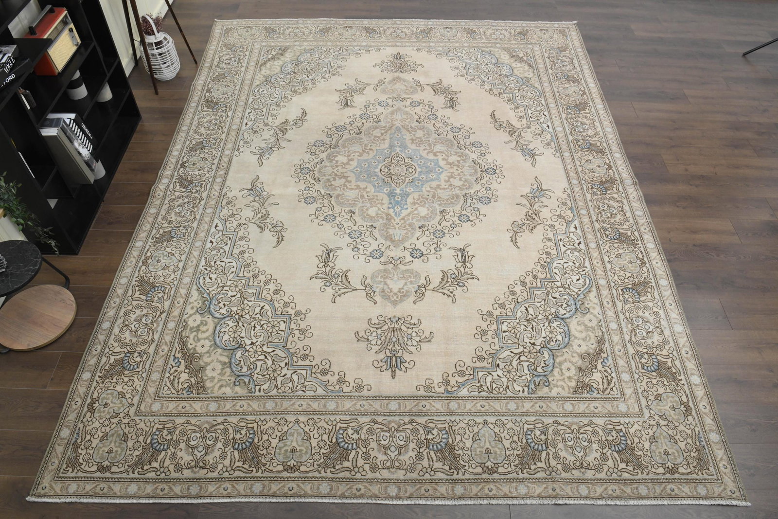 9.5x12.9 ft Oversized Rug, Vintage - 6