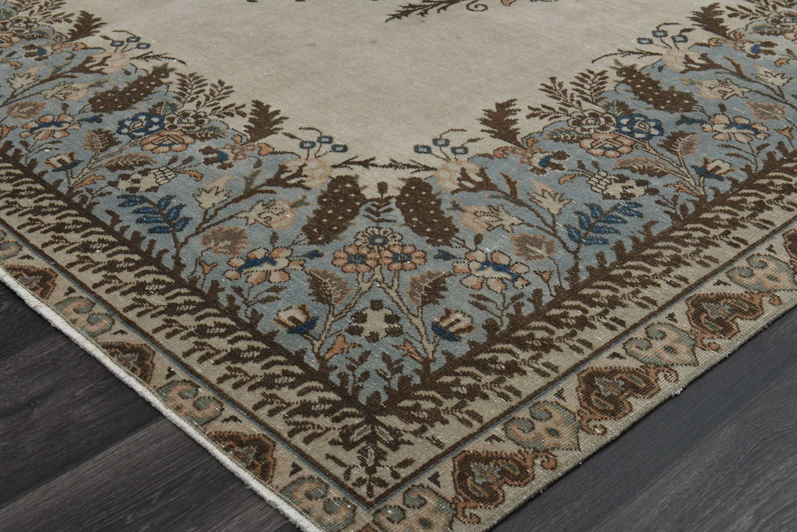 9.9x14.9 ft Oversized Floral Rug, - 2