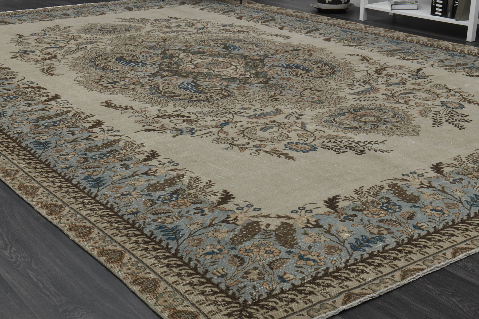 9.9x14.9 ft Oversized Floral Rug, - 7