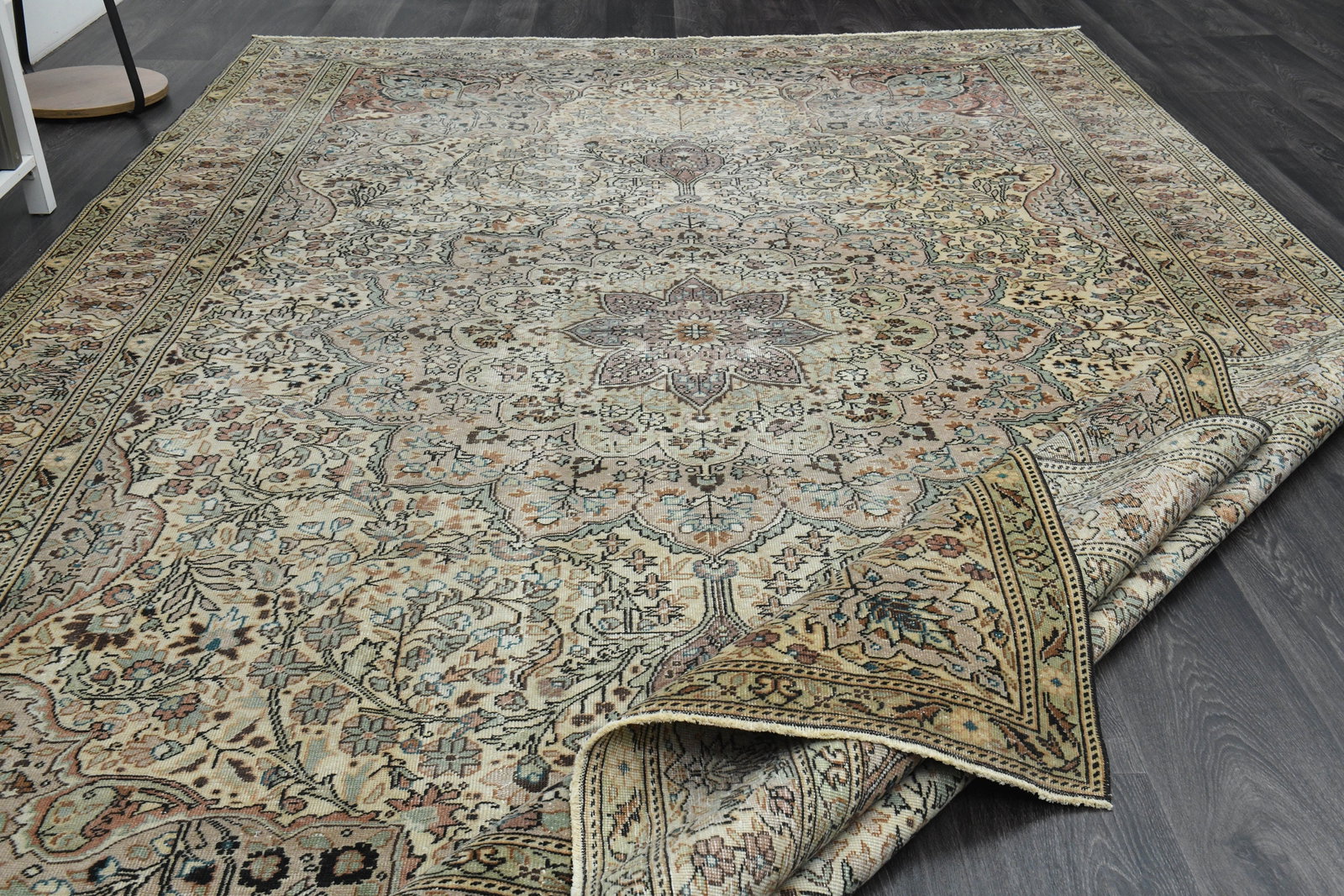 7.6x11.7 ft, OVERSIZED NEUTRAL RUG - 3
