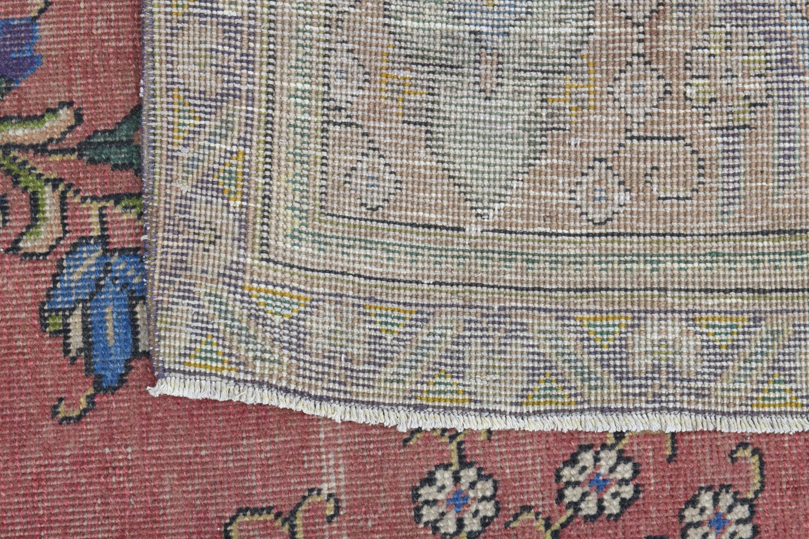 9.3x12.9 ft, PINK Vintage Area rug - 3