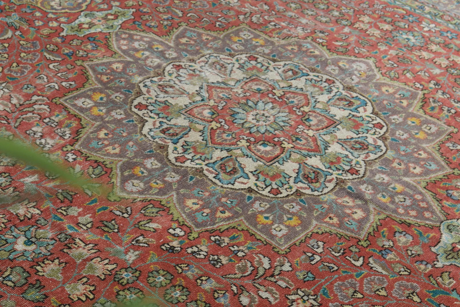 9'4x12'4 ft, FLORAL OVERSIZED RUG - 9