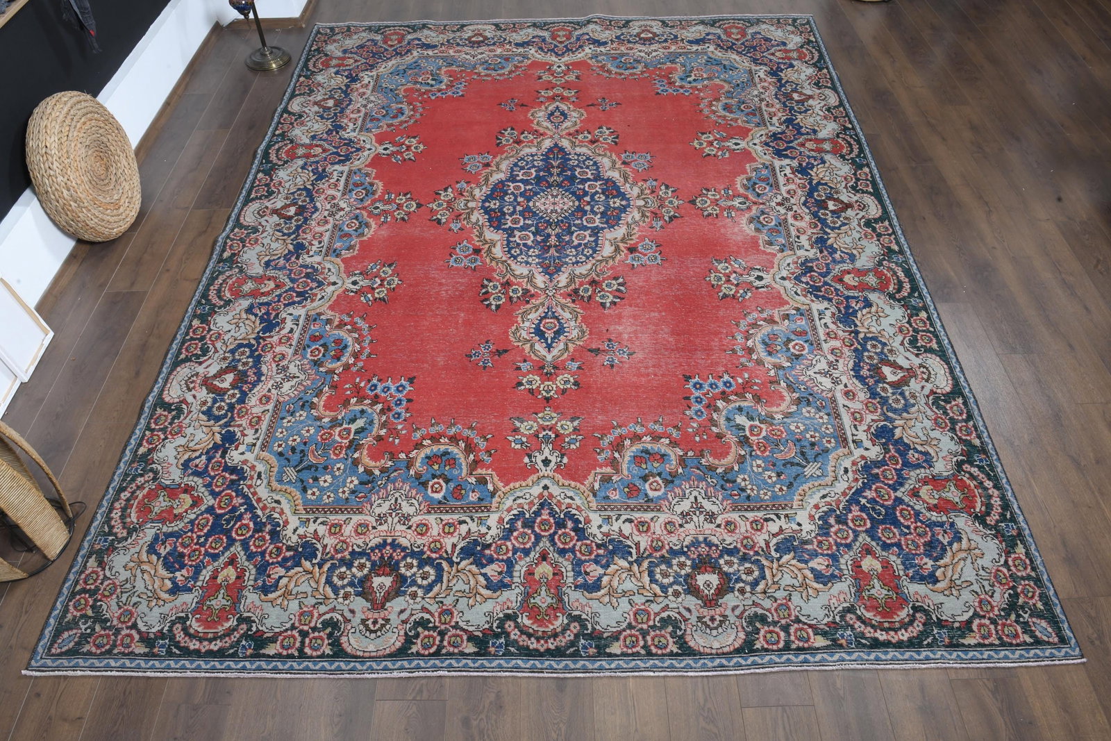 9'7x12'6 ft, RED MINIMALIST RUG: Title: 9'7x12'6 ft, RED MINIMALIST RUG Description: This Turkish one-of-a-kind Anatolian Vintage Rug is hand-knotted and handwoven by the most skilled artisans who use pure wool, in muted, natural ton